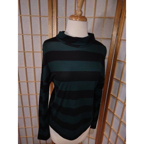 NWT Chico's Sz 0 (Sm) Striped Top - Picture 12 of 13